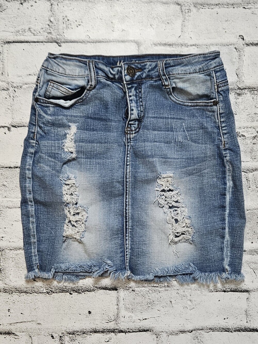 Machine Distressed Denim Mini Skirt Frayed Hem Light Wash Size 28